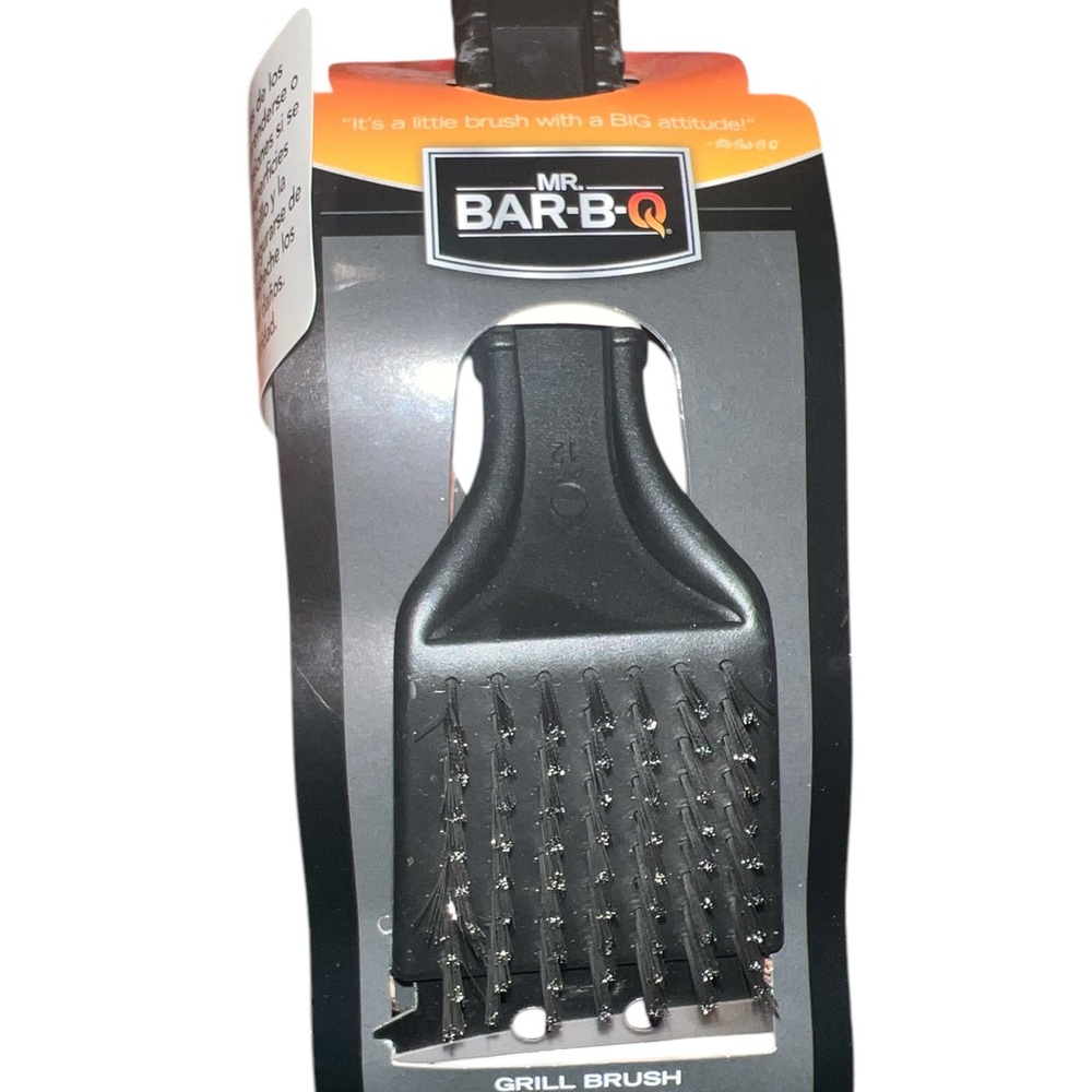 MR BAR-B-Q| STAINLESS STEEL BRISTLE GRILL BRUSH W/SCRAPPER